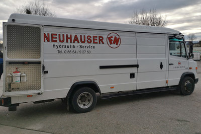 Mobiler Service bei Hydraulik Neuhauser